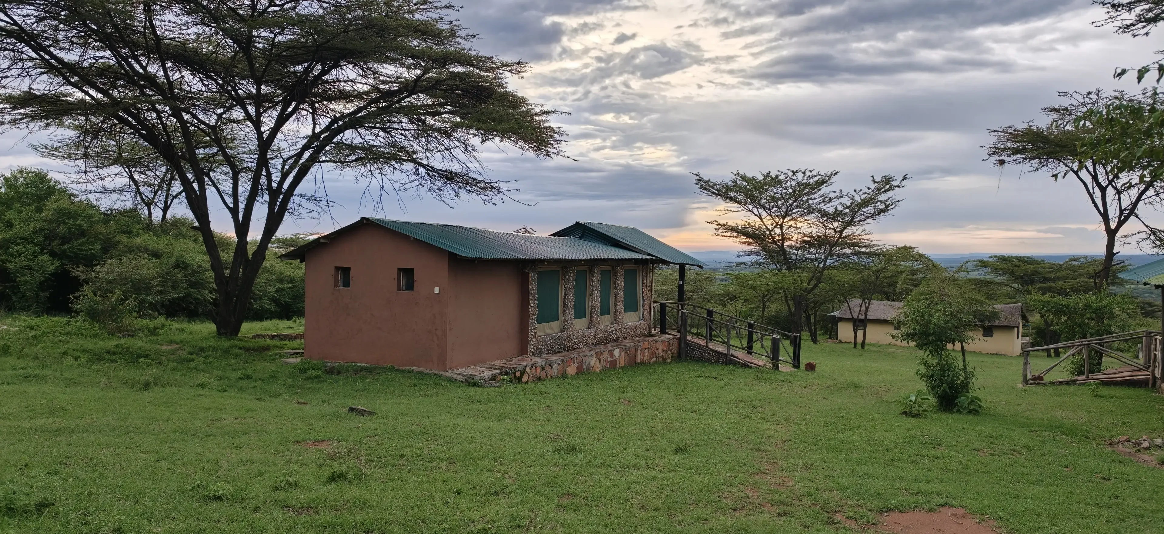 Private rooms and tents at Mara Hilltop 7