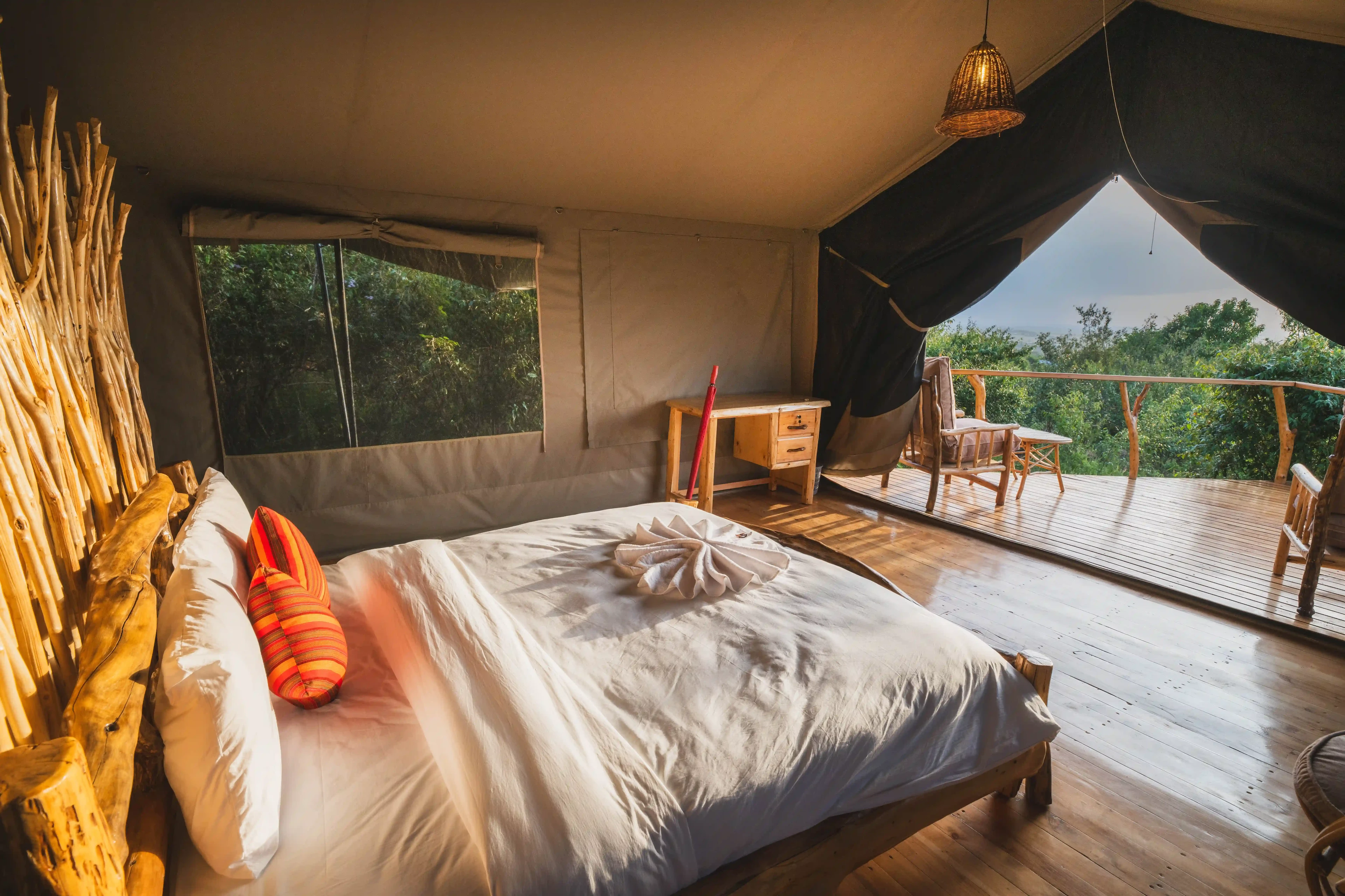 Luxury tent view 4