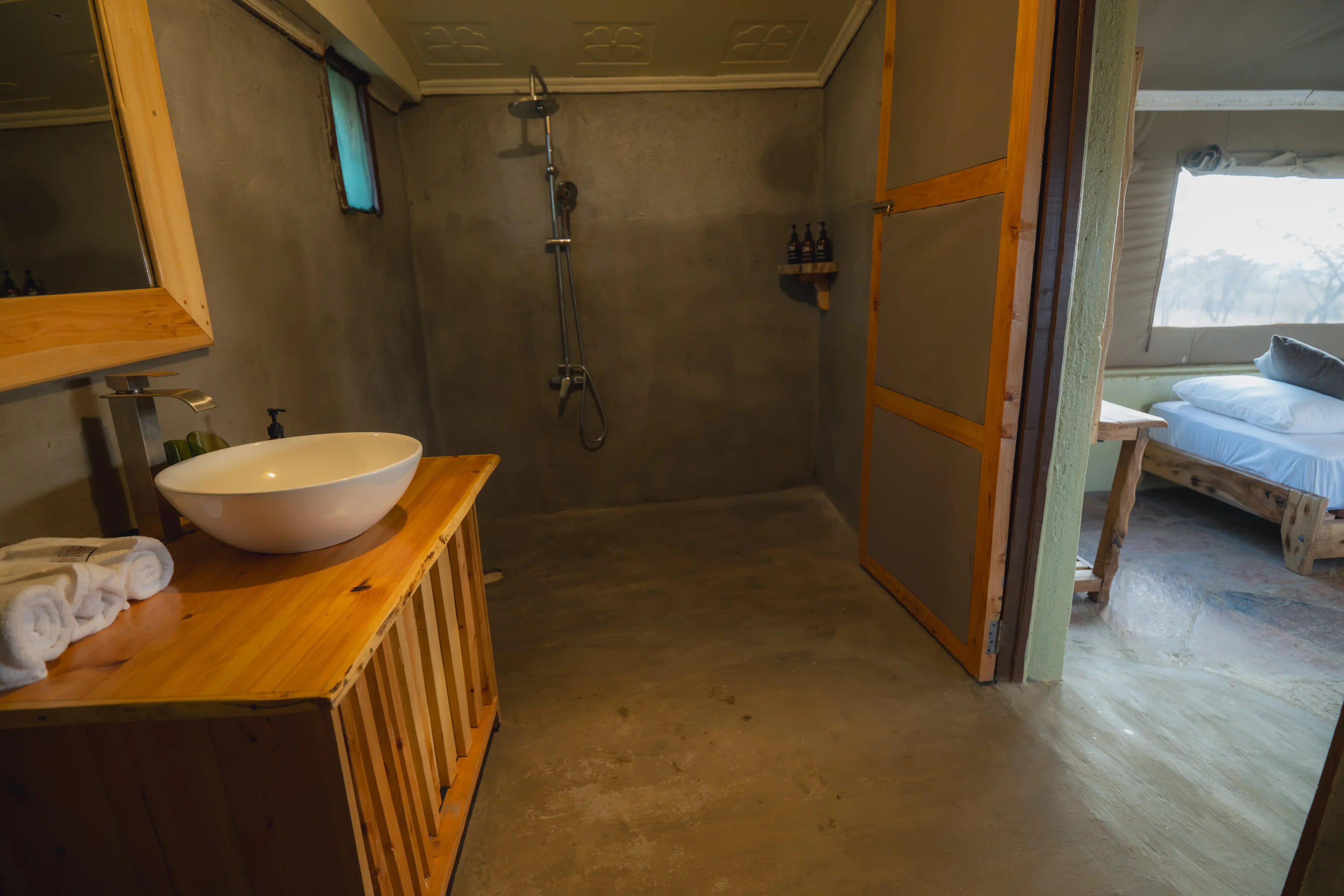 Private rooms and tents at Mara Hilltop 17